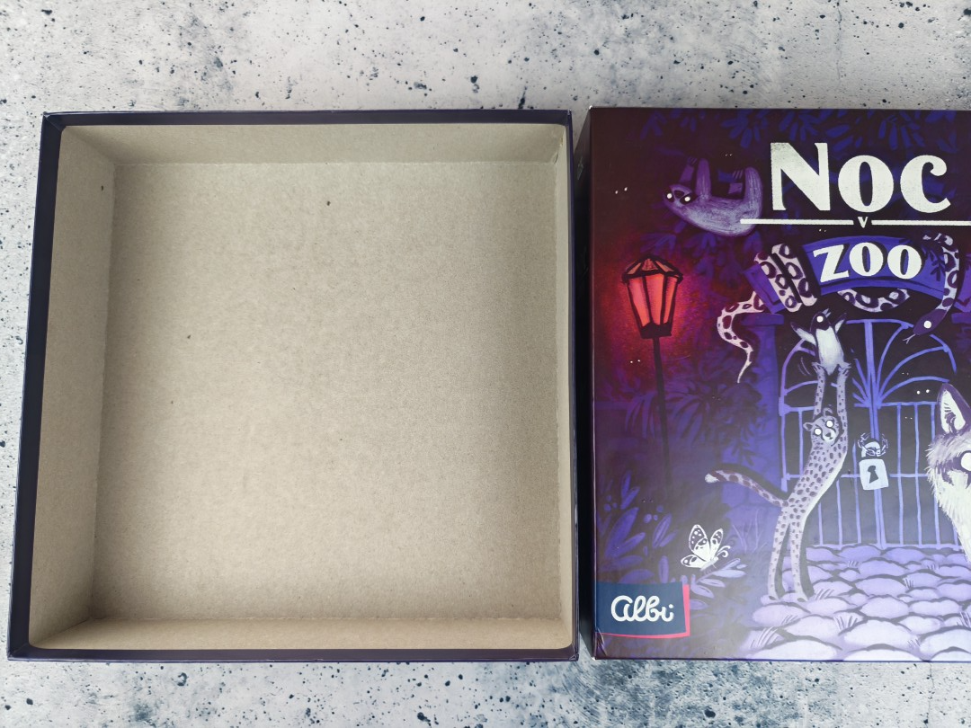 APNG_600x450_Noc_v_Zoo